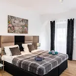 3 Rooms Flat Museuminsel Berlin-Mitte 7 Personen